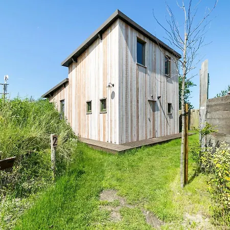 Дом отдыха Appealing Bungalow In Callantsoog With Garden Каллантсог