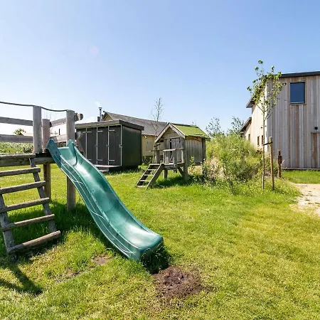 Appealing Bungalow In Callantsoog With Garden Каллантсог